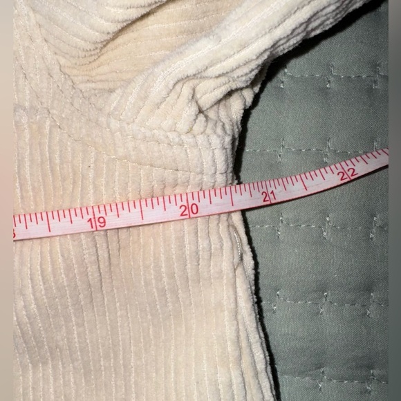 GeeGee Cream Corduroy Button-Up shirt/Jacket dress.  Size M  VGUC - Picture 8 of 12